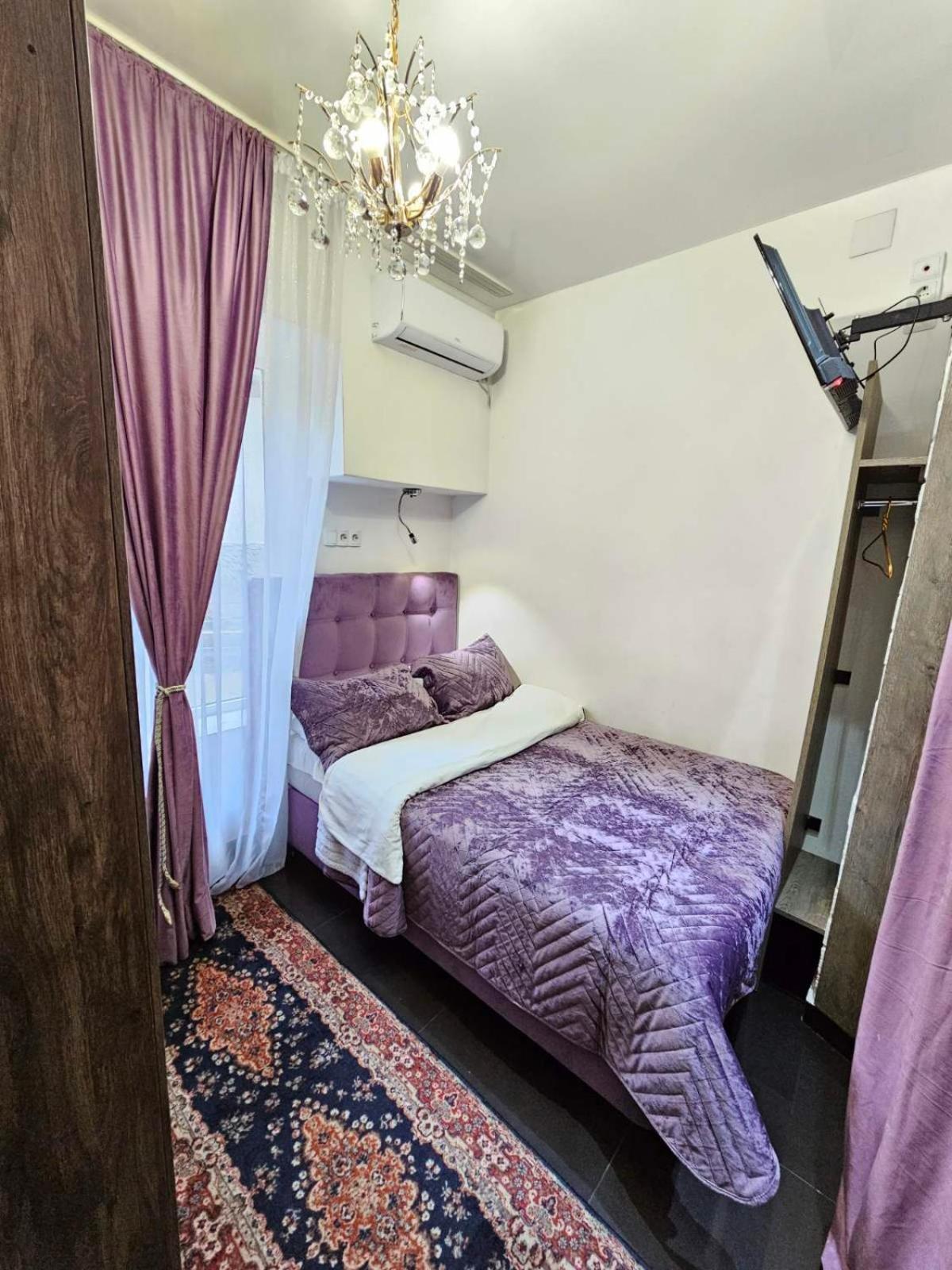 Bella Donna Hotel Chisinau Exterior photo